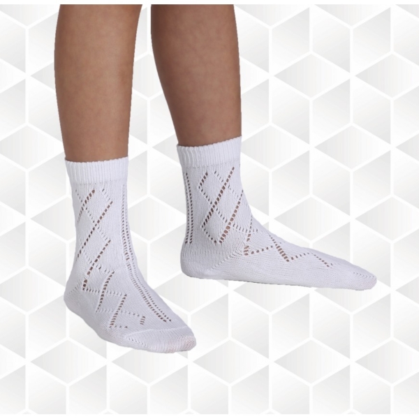 White Pelerine Ankle Socks